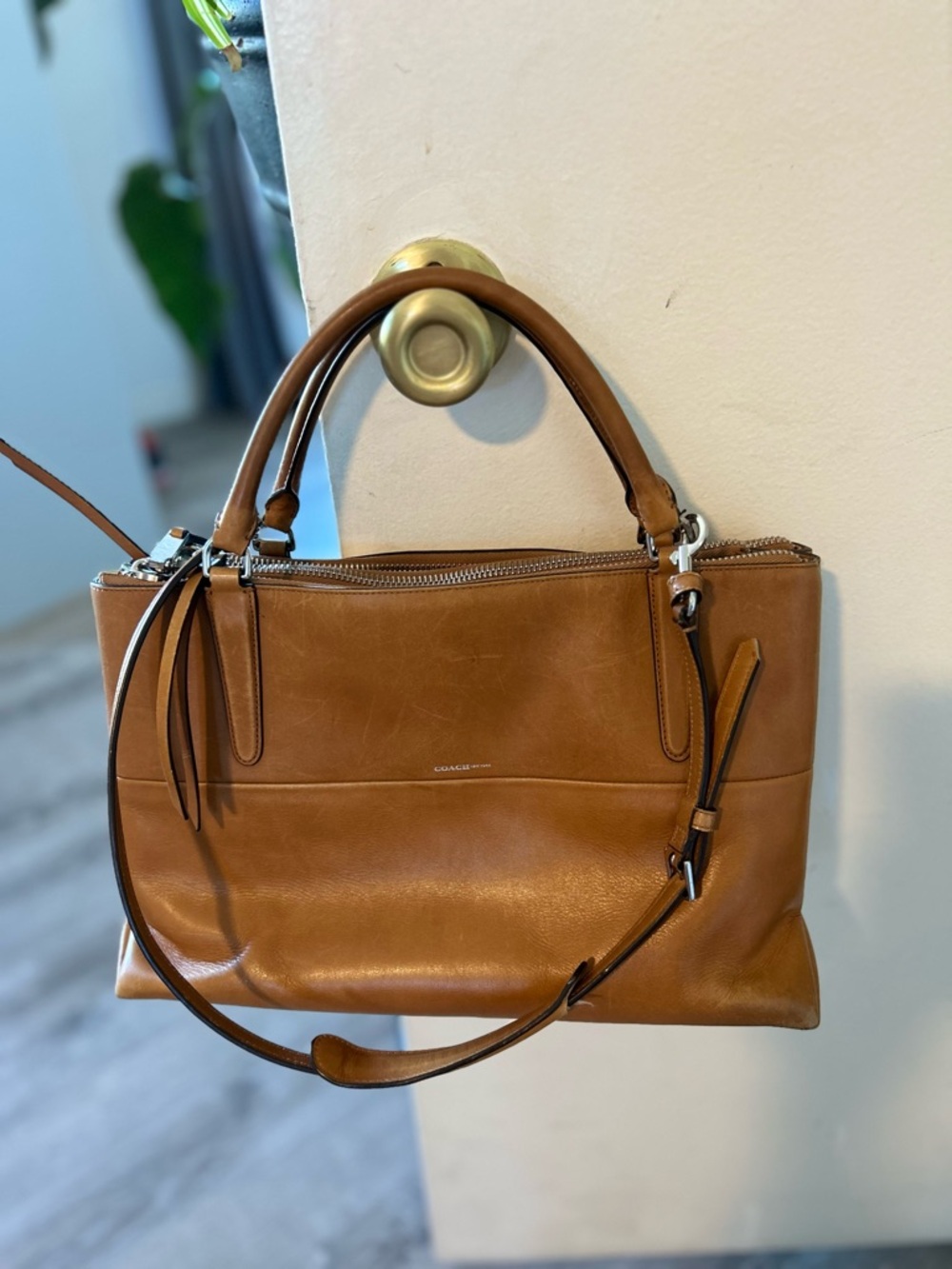 Beautiful Vintage Coach Brown Leather Satchel with Removable Strap